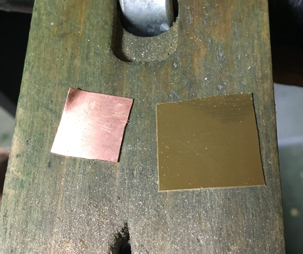 0.3mmの銅板と真鍮板