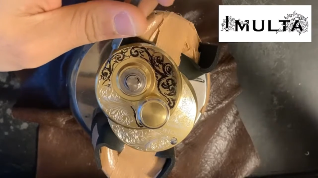 オシアコンクエスト彫金装飾ハンドル側